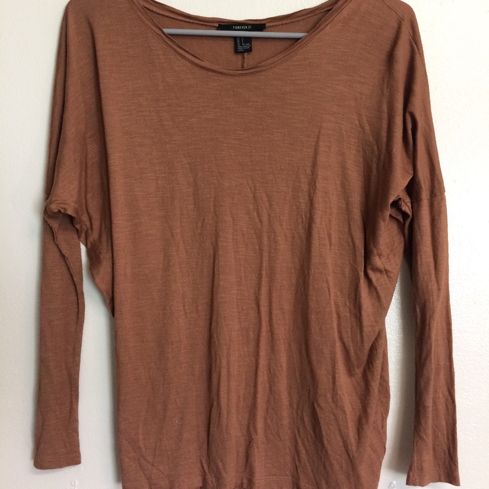 F21 Tan/caramel long sleeved slouchy top